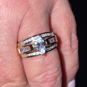 ***SOLD*** 10k solid gold wedding ring